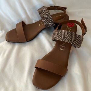 Italian Shoemakers Size 10 Strap Sandal